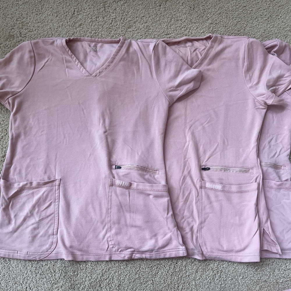 Jaanuu Scrub top(s)